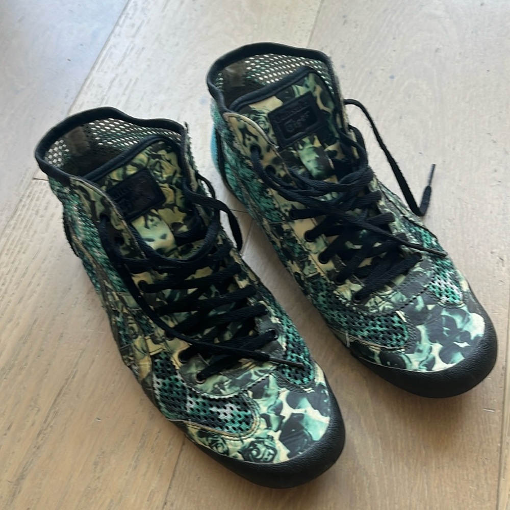 Onitsuka Tigers collectors edition tennis shoes